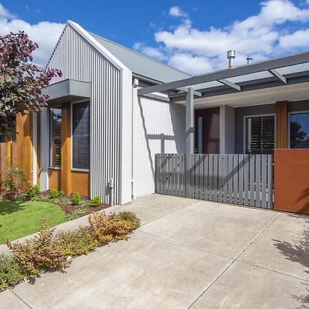 Mews Cottages Gisborne Extérieur photo