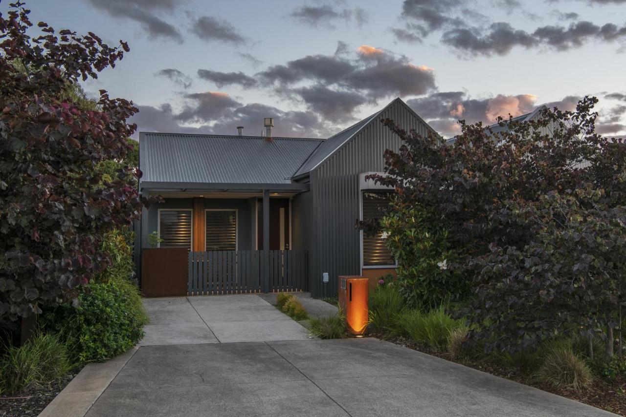 Mews Cottages Gisborne Extérieur photo